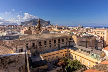 Photo sur Plexiglas Palerme Palermo, Italy - July 7, 2020: Aerial view of Palermo with old houses, churchs and monuments, Sicily, Italy