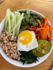 fried egg with vegetables