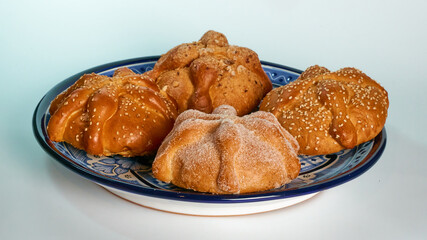 Day of the Dead Bread (Pan de Muerto)