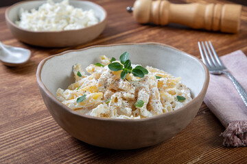 pasta penne ricotta e limone
