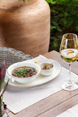 Lobio and white wine