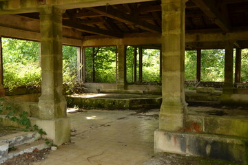Parc d'attractions abandonné, parc de loisirs à Pont-sur-l'Ognon en Haute-Saône