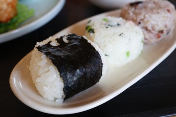 3種類のおにぎり