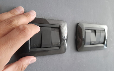 Interruttore per accendere e spegnare la luce