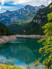 Fototapeta na wymiar Lake in mountain Dolomiti Italy