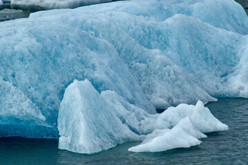 Iceberg in jokulsarlon lagoon (Iceland)