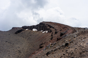 浅間山の山頂付近の景色