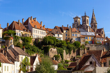 Fototapeta na wymiar Semur-en-Auxois, Bourgogne, France