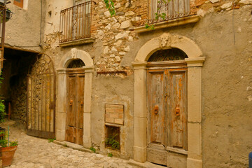 Fototapeta na wymiar borgo fantasma di Corvara. Abruzzo, Italy