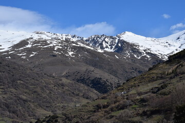 VISTAS DEL PAISAJE DE LAS MONTAÑAS DE SIERRA NEVADA, LADO SUR (LA ALPUJARRA, BARRANCO DEL POQUEIRA)