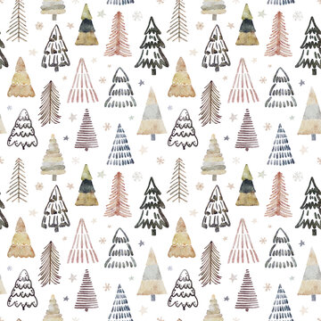 Watercolor christmas seamless pattern with christmas trees and snowflakes