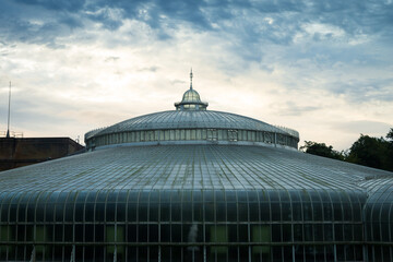 Fototapeta na wymiar Dome of the greenhouse 