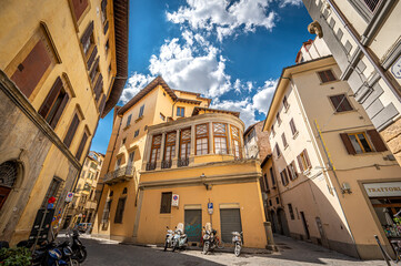 Obraz premium Beautiful old historic townhouses in Florence ,Italy 
