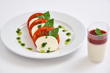 salad with mozzarella