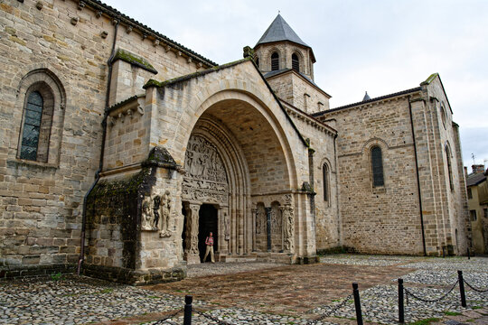 Parvis d'une &eacute;glise