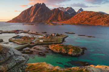 Naklejka premium Lofoten is an archipelago and a traditional district in the county of Nordland, Norway. 