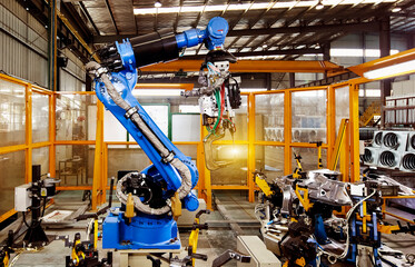 Automated engineering flow manipulator