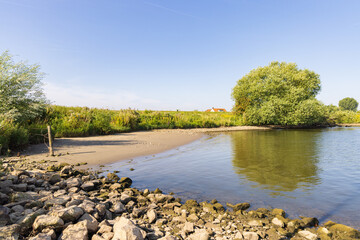 Extremely low water levels in the Rhine and the Lower Rhine in the summer of 2022 near Rhenen in...