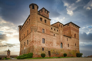 Fototapeta na wymiar Grinzane Cavour Castel in Piedmont zone, Italy