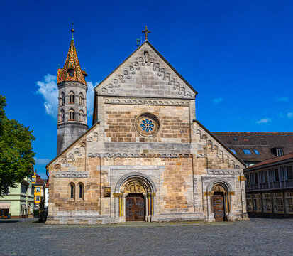 St. John‘s Church (St. Johanniskirche) with the belfry, late romantic era, Schwaebisch Gmuend, Baden-Wuerttemberg, Germany, Europe
