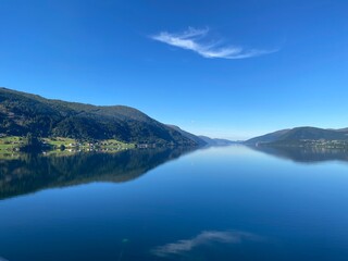 Fototapeta na wymiar Malerischer Nordfjord, Norwegen
