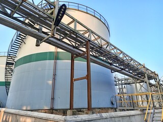 oil storage tank