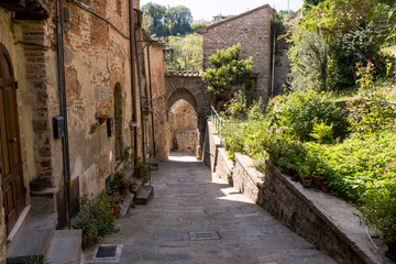 alley in the medieval Tuscan town of Anghiari
