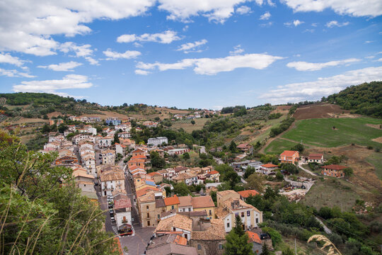 Il borgo medioevale di Roccascalegna