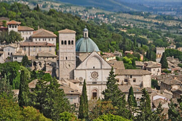 Fototapeta na wymiar Assisi, il Duomo