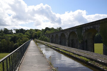 chirk aqueduct and viaduct alongside each other