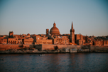 Fototapeta premium Valetta o zachodzie