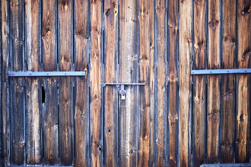 old wooden door with big door lock