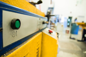 Industria carpintería metálica, trabaja a contra reloj, a pesar de la subida de materiales