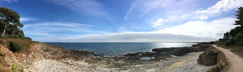 promenade côtière à Combrit-Sainte-Marine en Finistère Cornouaille Bretagne France	