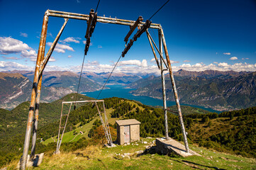 Fototapeta na wymiar Panorama on Lake Como, with the ski lifts closed, present on Monte San Primo. 