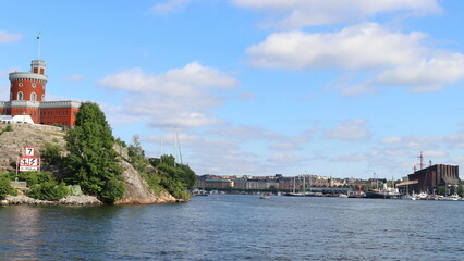 Fototapeta na wymiar navigation dans le port de Stockholm en Suède