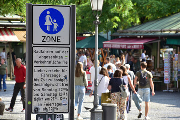 Pedestrian zone at the Viktualienmarkt in munich