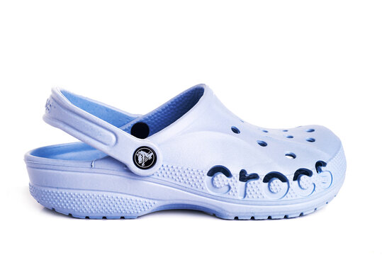 Crocs chappal deals
