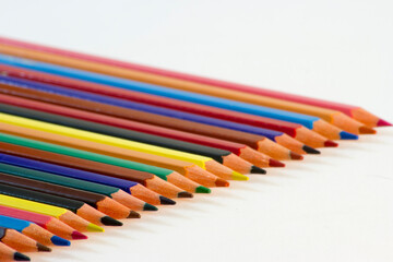 Color pencil