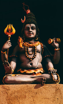 Shiva deity sculpture