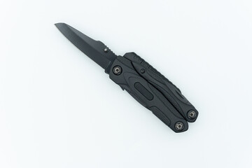 Survival multi-tool that can use various tools at once