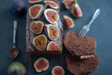 chocolate fig cake
