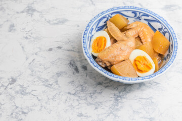 鶏手羽先と玉子の煮物