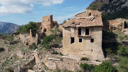 Fototapeta na wymiar Rúbies pueblo abandonado-Lleida-Catalunya-Spain