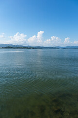 積乱雲が湧く夏の浜名湖