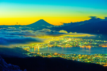 高ボッチ山からの雲海と富士山