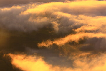 岩手県遠野市　雲海の遠野盆地