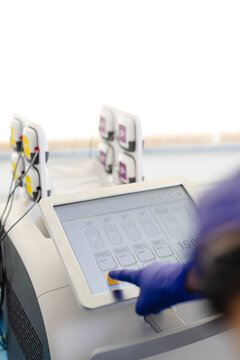 Worker checking mode on monitor of trusculpt flex hardware