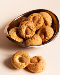 Almond cookies