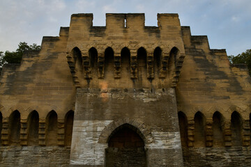 Naklejka premium Mury obronne starożytnego miasta. Stolica papiestwa, Avignon.